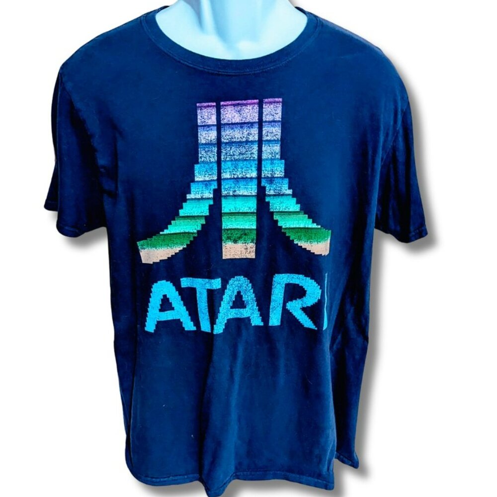 VINTAGE - ATARI TEE SHIRT COLLIER BLUE BACKGROUND WITH PURPLE TO GOLD FADE LOGO